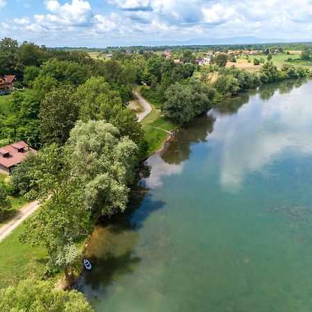 Zagreb, Kuca Za Odmor Swan River Holiday House Lasinja Bagian luar foto