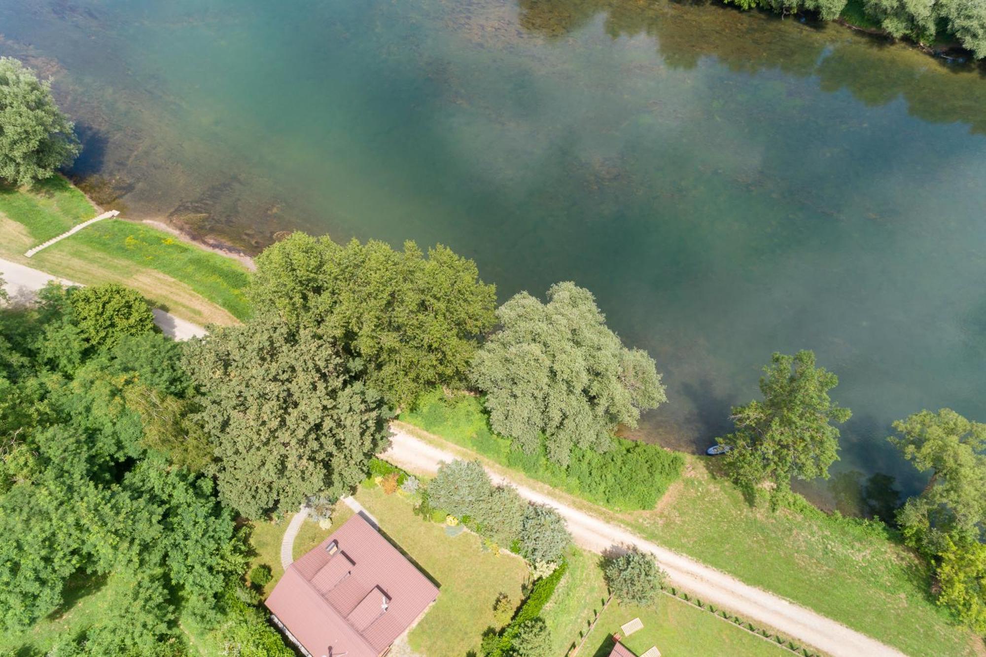 Zagreb, Kuca Za Odmor Swan River Holiday House Lasinja Bagian luar foto