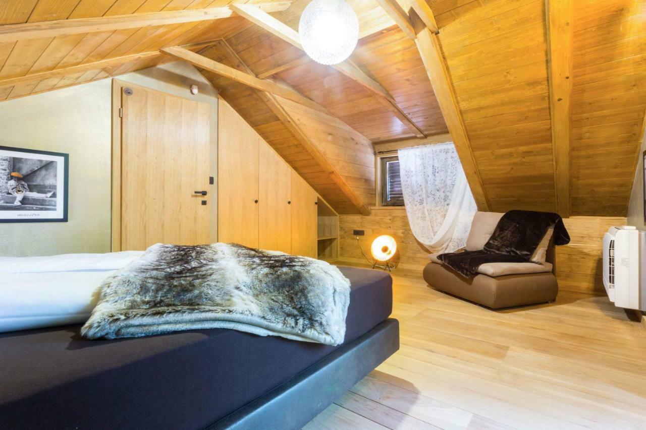 Zagreb, Kuca Za Odmor Swan River Holiday House Lasinja Bagian luar foto